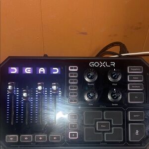 GOXLR Audio Mixer with LED Display